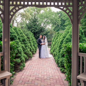 Wedding photography at Crest Hollow Country Club at Crest Hollow Country Club GDEF-33