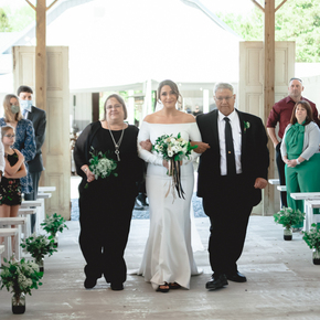 Wedding photographers in South Jersey at Hitched at Turkey Trac Farms CPAS-15
