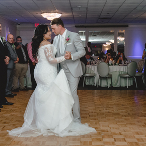 Central Jersey wedding photograph at Basking Ridge Country Club KQBC-27