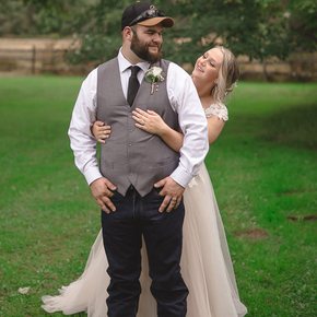 PA wedding photographers at Galas Your Style in Greystone Farm LTTH-27